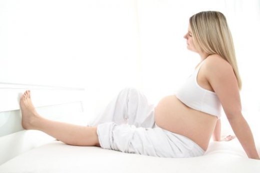 10 tips για να καταπολεμήσετε τις κράμπες στην εγκυμοσύνη