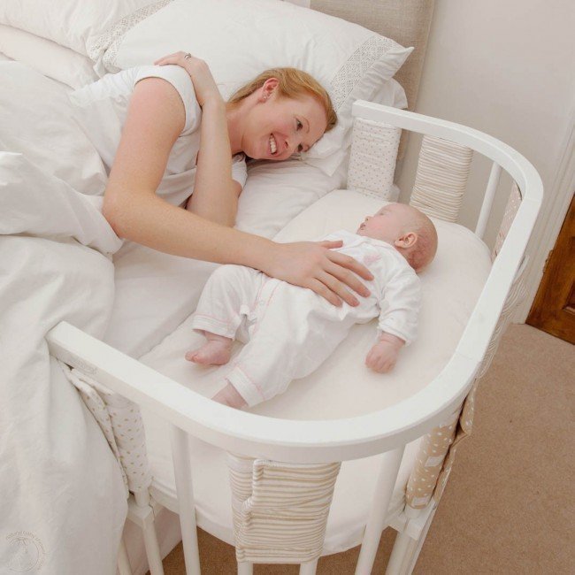 4+1 tips για να είναι καθαρό το κρεβάτι του μωρού