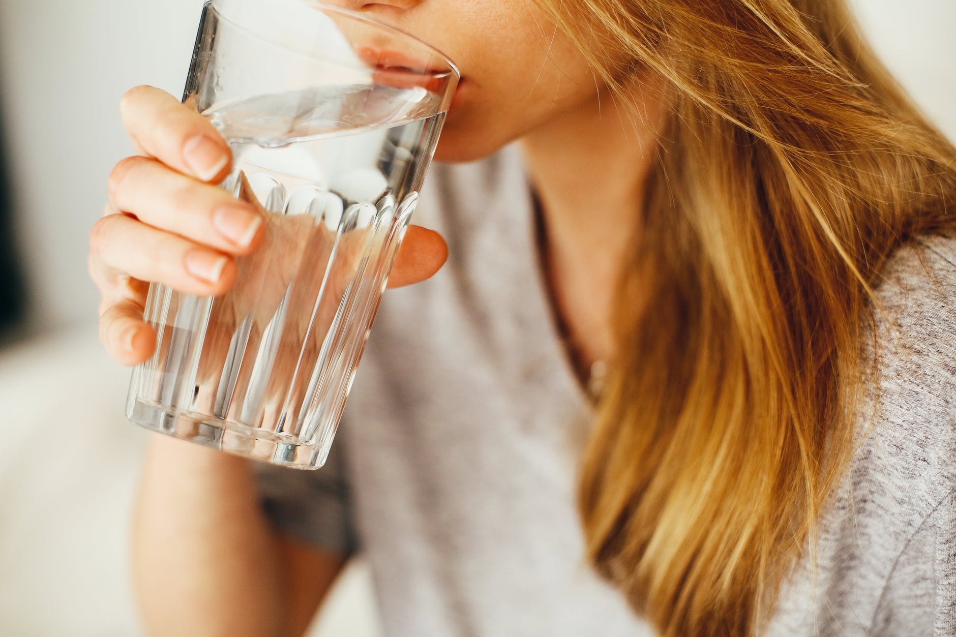 3 λόγοι για να έχεις πάντα μαζί σου νερό