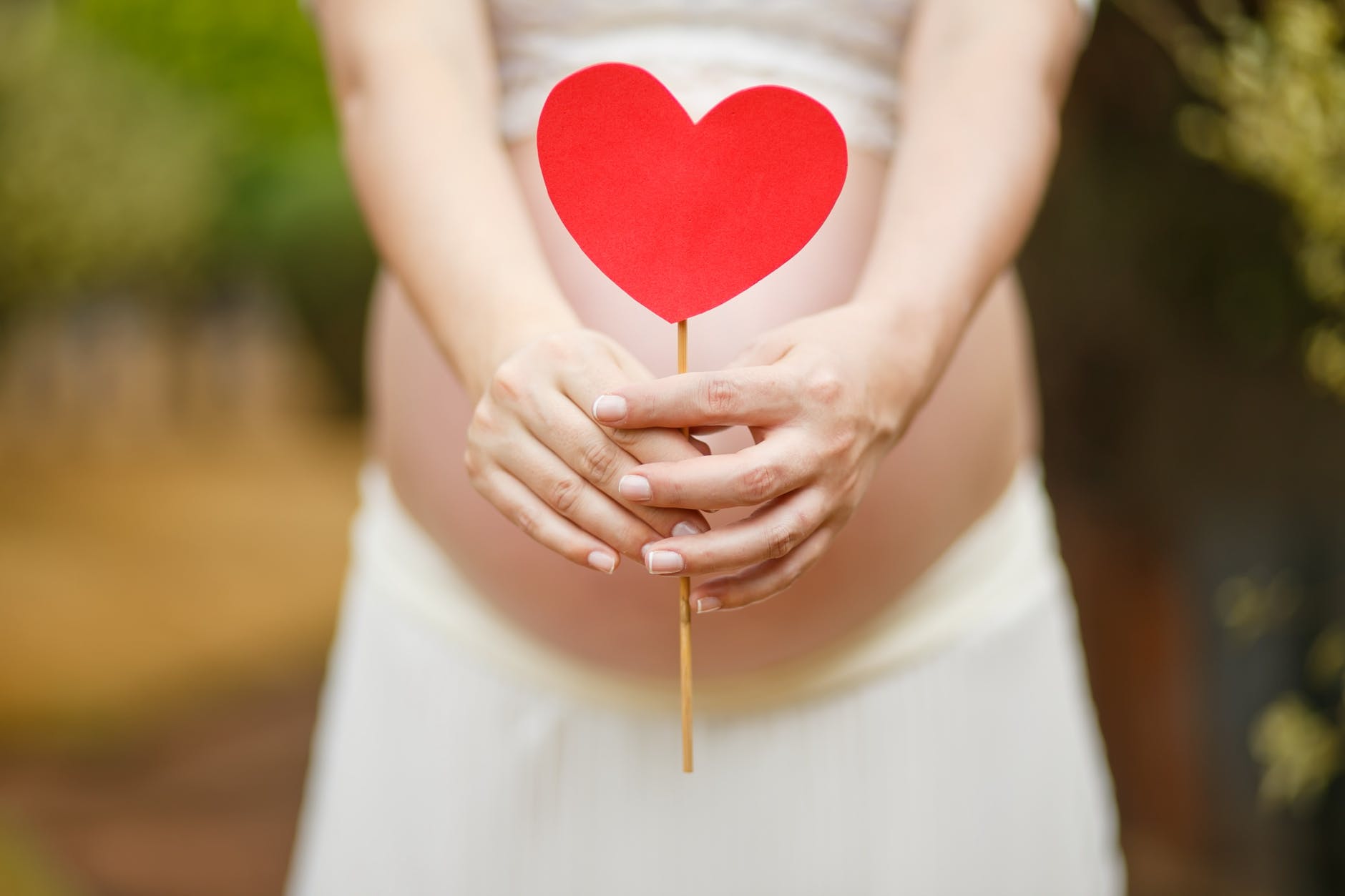Οι δύο αισθήσεις που είναι πιο έντονες στην εγκυμοσύνη