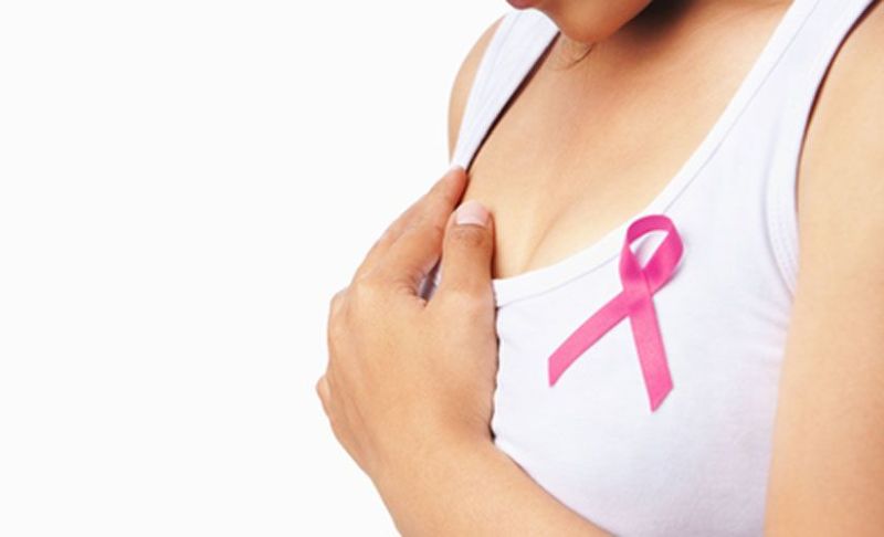 Οι τροφές που «φρενάρουν» την εξάπλωσή του καρκίνου του μαστού