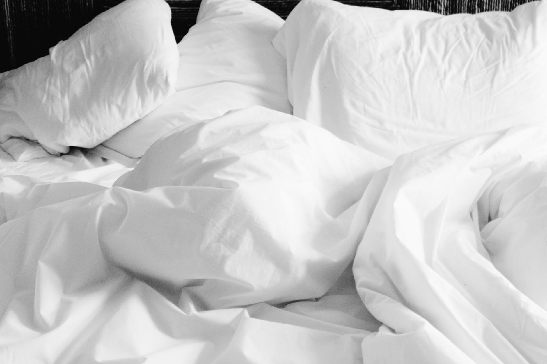 Όσο μεγαλώνουμε χρειαζόμαστε λιγότερο ύπνο: Μύθος ή πραγματικότητα;