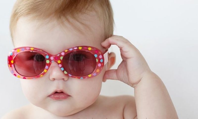 Γιατί τα παιδιά χρειάζονται γυαλιά ηλίου;