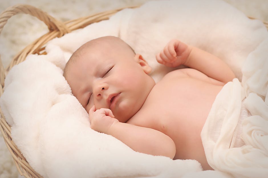 3+1 tips για να κοιμάται «ήσυχο» το μωρό το καλοκαίρι!
