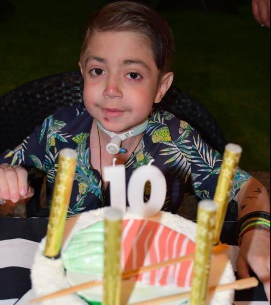 Είμαστε όλοι περήφανοι: Ο μικρός Λάμπρος γιόρτασε τα 10α γενέθλια του! Συγκινεί η ανάρτηση του Κωνσταντίνου Κωνσταντίνου