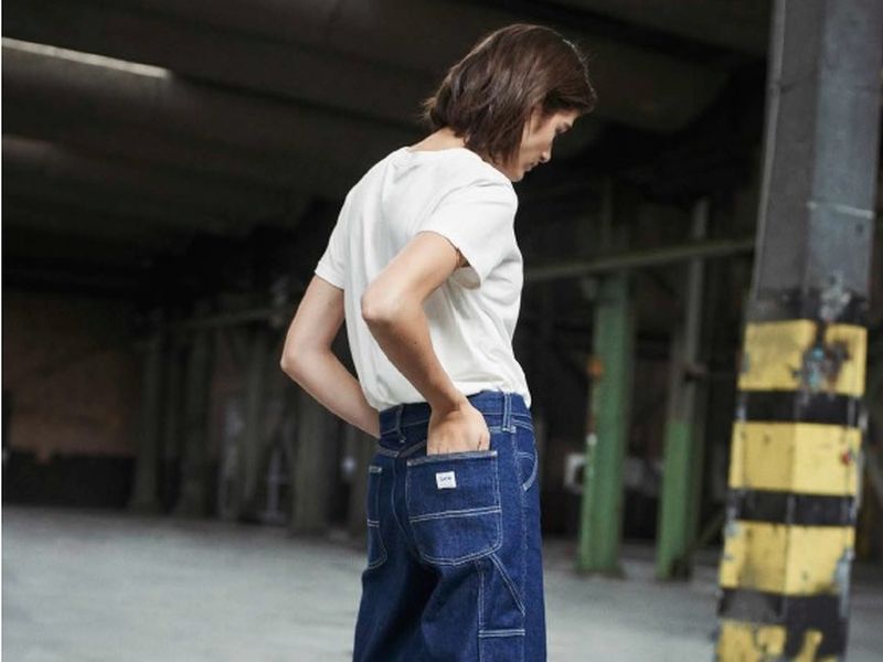 10 straight jeans που μπορεί να φορέσει κάθε γυναίκα!
