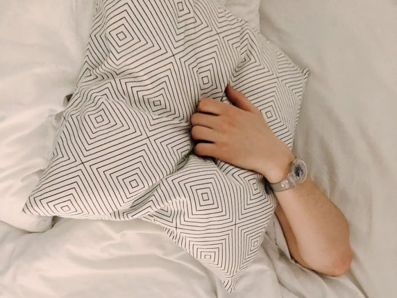 5 πράγματα που μπορείς να κάνεις για να κοιμηθείς αμέσως