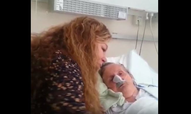 Ελένη Δήμου: Έφυγε από τη ζωή η μητέρα της Ραγίζει καρδιές το βίντεό της στο instagram