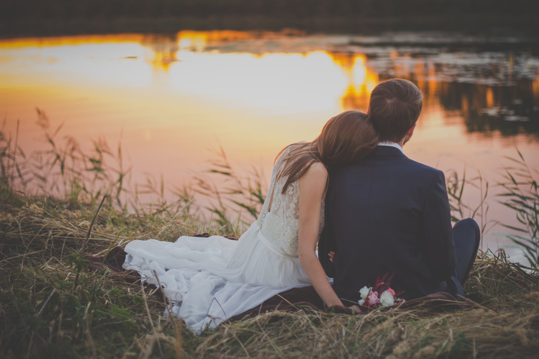 Αυτούς τους 5 μύθους για το γάμο καιρός είναι να σταματήσεις να τους πιστεύεις