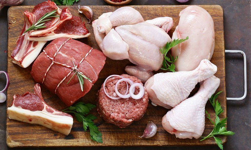 Κρέας, κοτόπουλο, ψάρι: Πόσο αντέχουν σε συντήρηση και κατάψυξη;