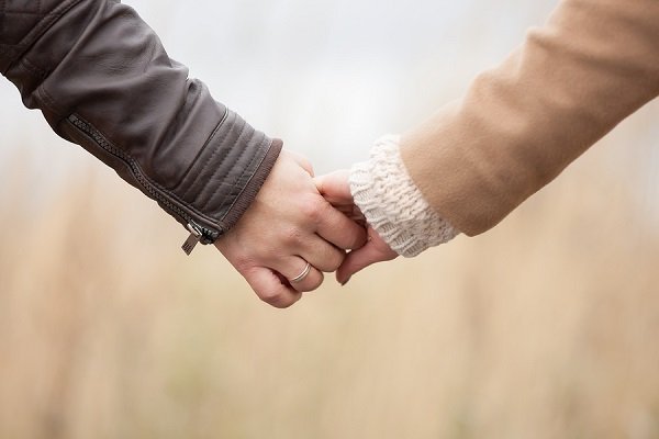 Ξέρετε στα πόσα χρόνια γάμου είναι πιο ευτυχισμένα τα ζευγάρια;
