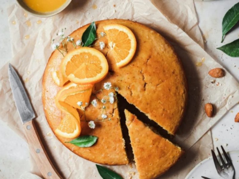 Κέικ με πορτοκάλι και αμύγδαλα