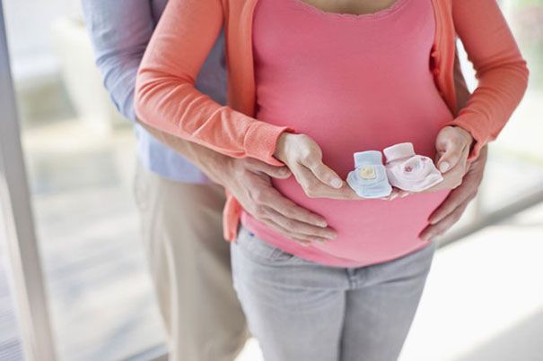 Δίδυμα ή τρίδυμα; Πώς διαφέρουν οι πολλαπλές εγκυμοσύνες